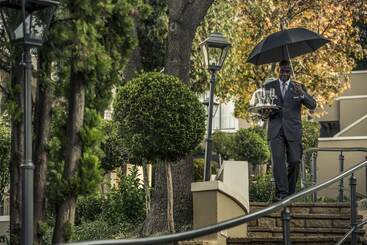 Four Seasons Hotel The Westcliff