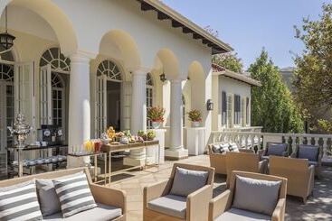 Four Seasons Hotel The Westcliff