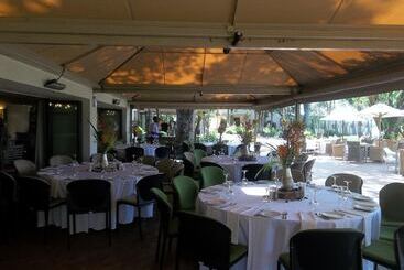 هتل Sabi River Sun Resort