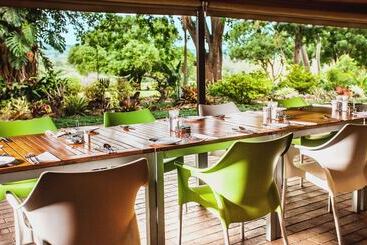 هتل Sabi River Sun Resort
