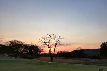 هتل Sabi River Sun Resort