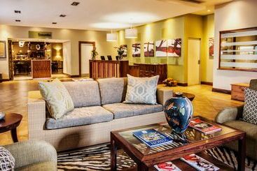 هتل Sabi River Sun Resort
