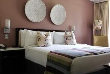 هتل Sabi River Sun Resort