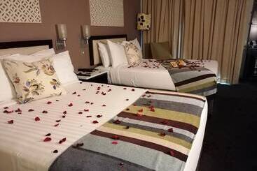 هتل Sabi River Sun Resort