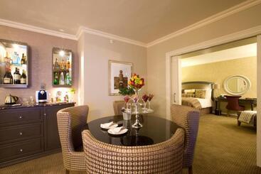هتل Southern Sun The Cullinan
