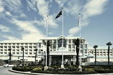 هتل The Table Bay