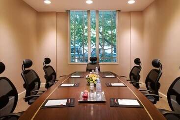 Rendezvous Hotel Singapore By Far East Hospitality