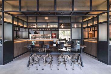 Swissotel The Stamford Singapore