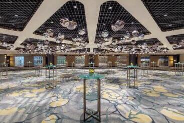 Swissotel The Stamford Singapore