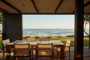 Bluewater On The Beach