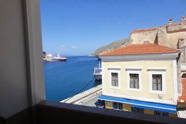 آپارتمان Captain's Suites