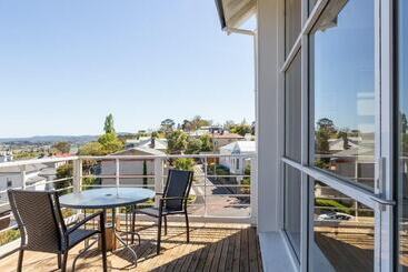 Highbury Apartments