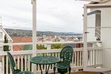 Highbury Apartments