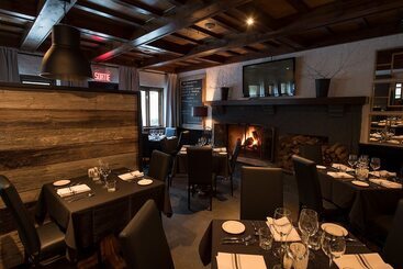 هتل Comme Chez Soi Restaurant & Auberge