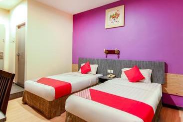 هتل Esplanade By Oyo Rooms