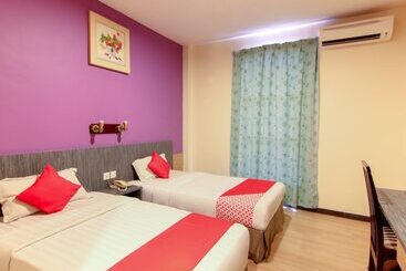 هتل Esplanade By Oyo Rooms