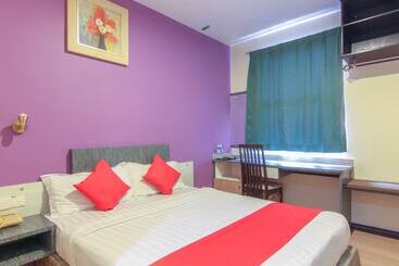 هتل Esplanade By Oyo Rooms