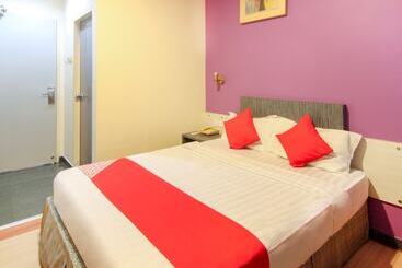هتل Esplanade By Oyo Rooms