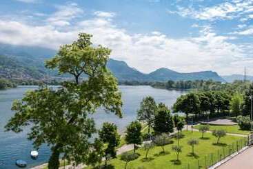 هاستل Bluelake Inn