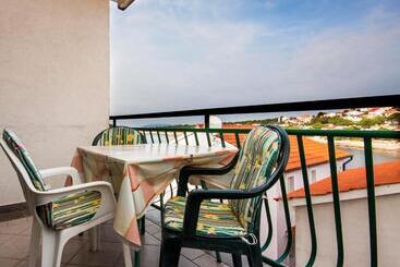 Apartment Toni 555