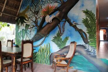 Hostel Casa Xtakay