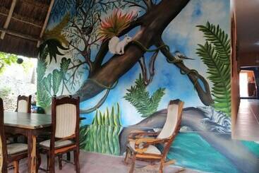 Hostel Casa Xtakay