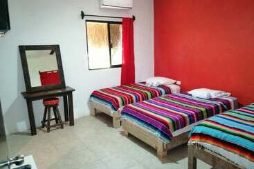 Hostel Casa Xtakay