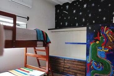 Hostel Casa Xtakay