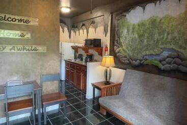 هتل Belize Budget Suites