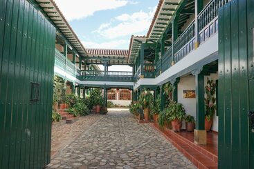 هتل Beth Sarim