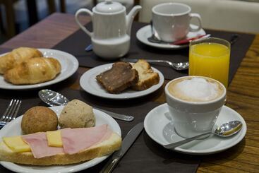 هتل Land Plaza La Plata