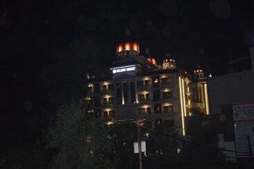 هتل Millenia Regency