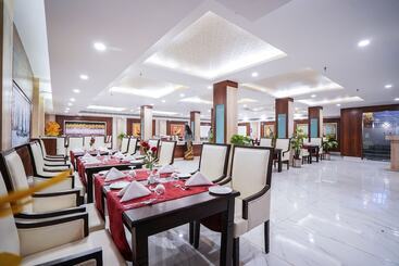 هتل Millenia Regency