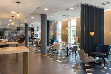 هتل Holiday Inn   The Niu, Ridge Halle Central Station, An Ihg