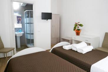 Opera Boutique Rooms