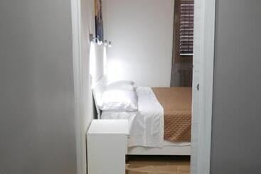 Opera Boutique Rooms
