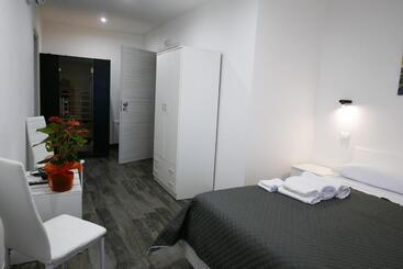 Opera Boutique Rooms