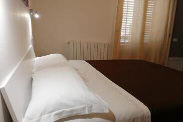 Opera Boutique Rooms