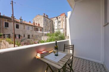 پانسیون La Preziosa Rooms