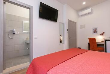 پانسیون La Preziosa Rooms