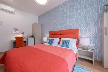 پانسیون La Preziosa Rooms