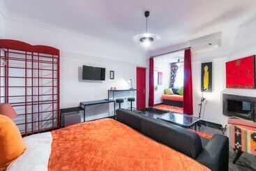 ریاض Ryad A&b Sarai