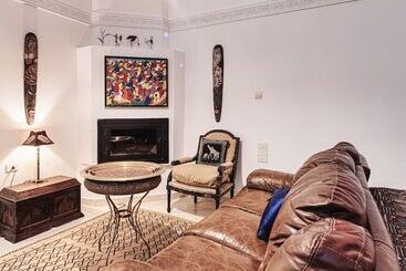 ریاض Ryad A&b Sarai