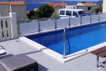 Apartments Cihorich