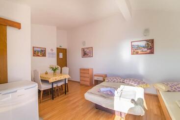 Apartments Cihorich