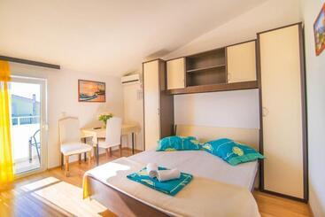 Apartments Cihorich