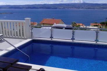 Apartments Cihorich