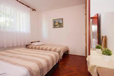 Apartments škarpa 1601