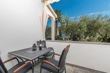Apartments Silvano 407