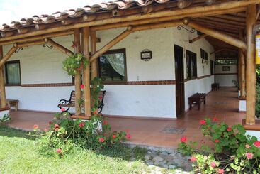 تختخواب و صبحانه Finca Hotel Santana